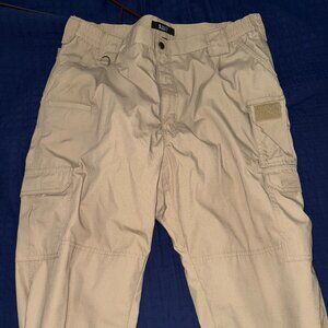 5.11 Cargo Pants: 38x30